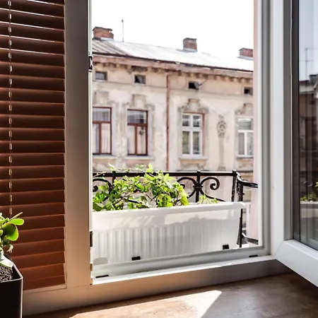 Apartments Forum Lviv *